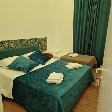 Roma Story Hotel Bagian luar foto
