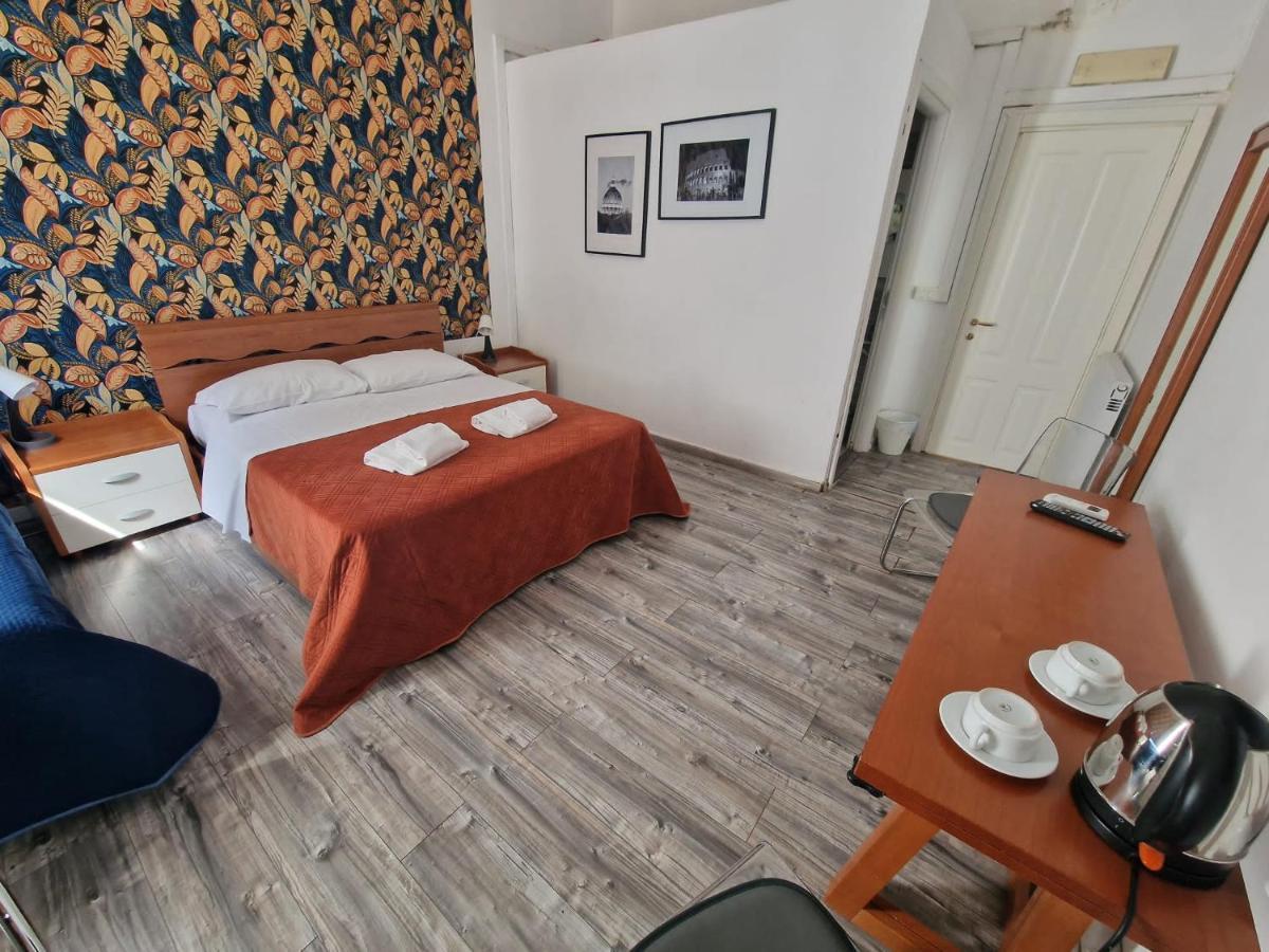 Roma Story Hotel Bagian luar foto