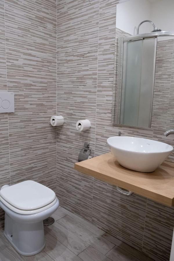 Roma Story Hotel Bagian luar foto
