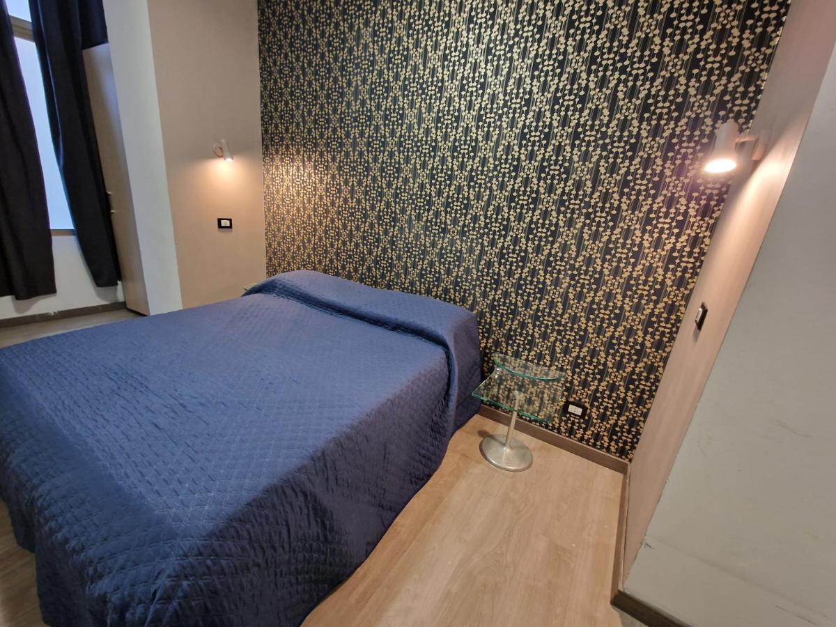 Roma Story Hotel Bagian luar foto
