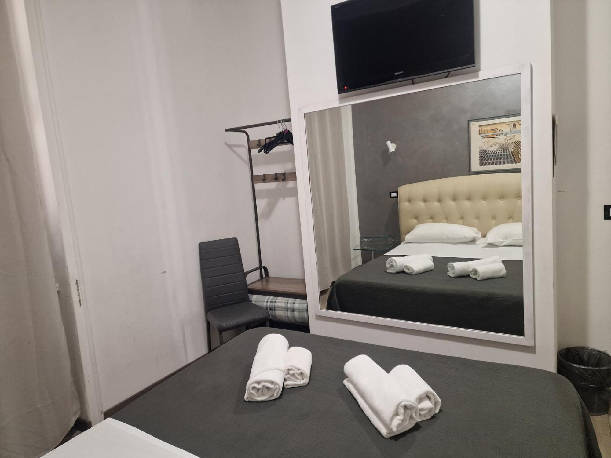 Roma Story Hotel Bagian luar foto