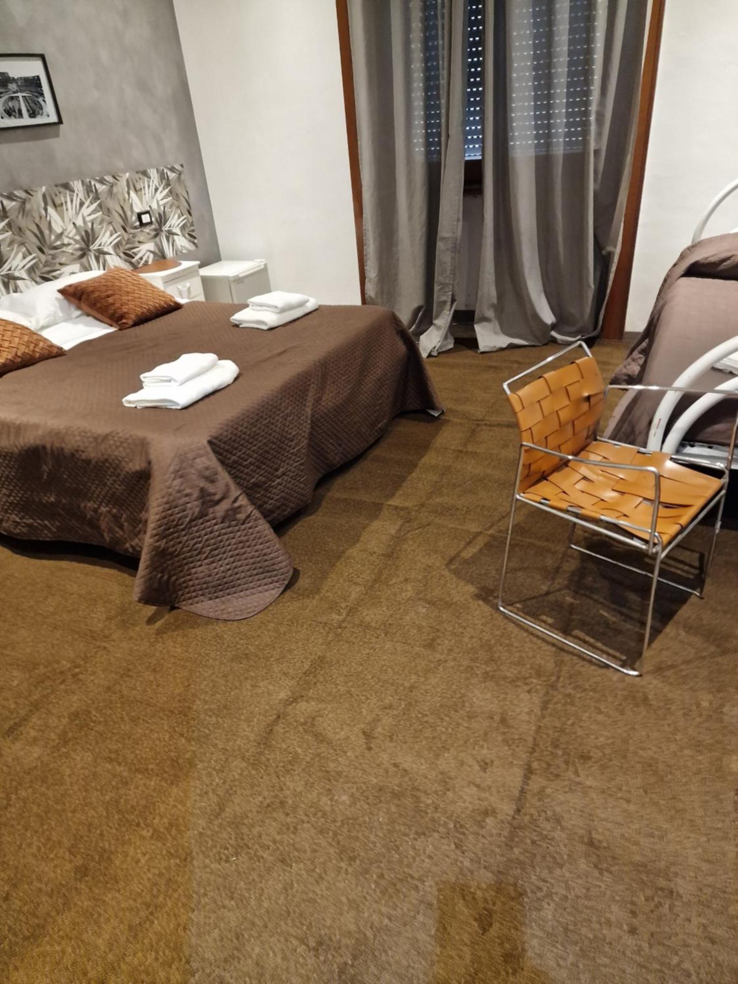 Roma Story Hotel Bagian luar foto